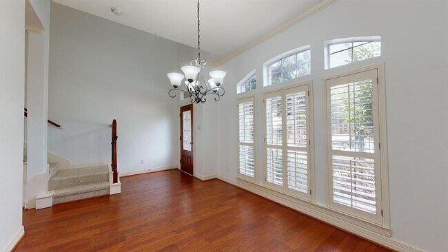 Foto del edificio - 13719 Brookbluff Ln