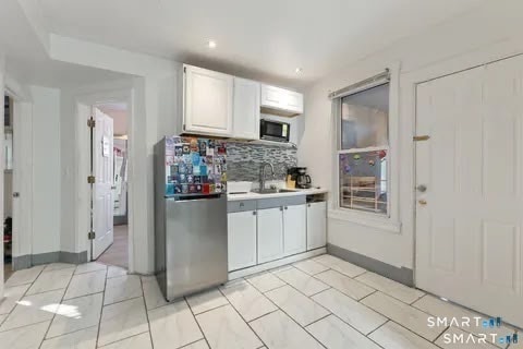 Building Photo - 147 Martin St