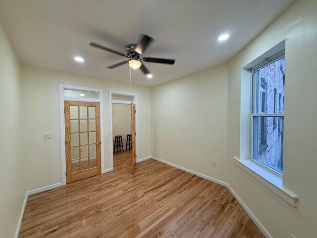 Foto del edificio - 301 79th St