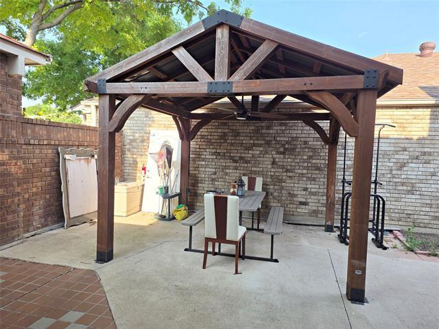 Foto del edificio - 3908 Denham Way