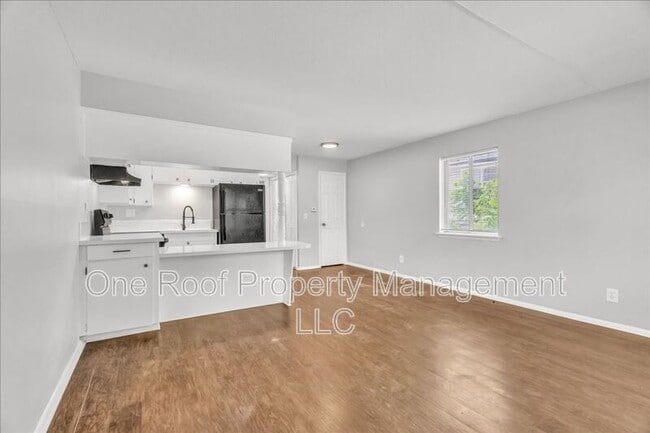 Foto del edificio - 3117 Barnett Ave