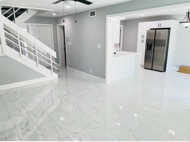 Foto del edificio - 314 Sunshine Dr