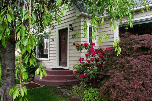 Front door - 420 S 25th Ave
