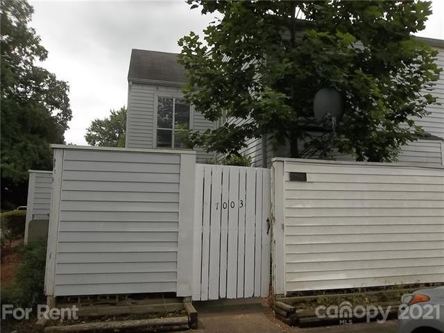 Building Photo - 7003 Stonington Ln