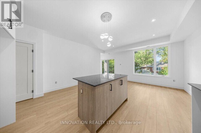 Building Photo - 486-2 Wentworth Ave