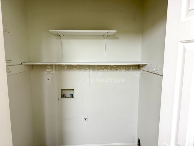 Foto del edificio - 470 S Jeff Davis Dr