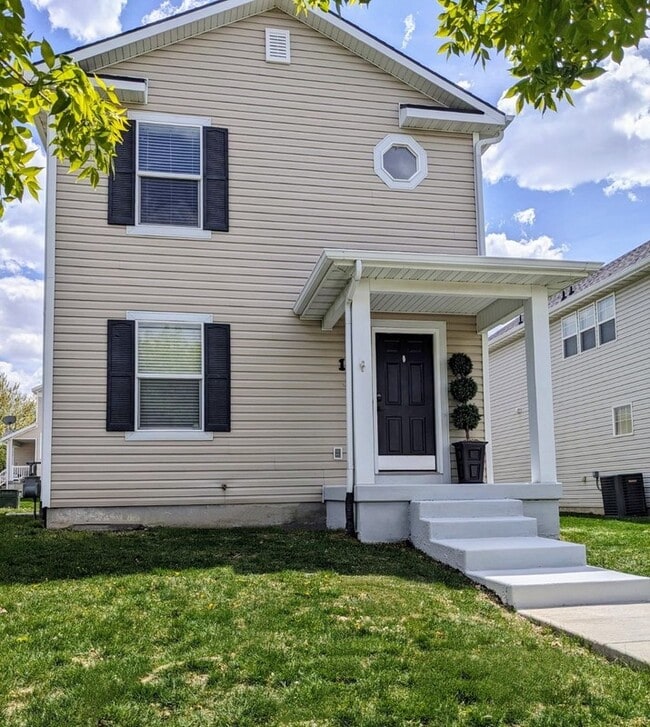 Building Photo - 118 1810 N