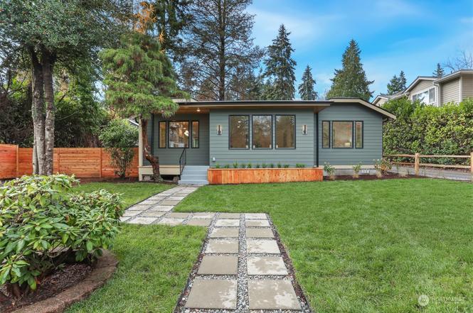 Photo - 11025 17th Ave NE (Seattle, WA)