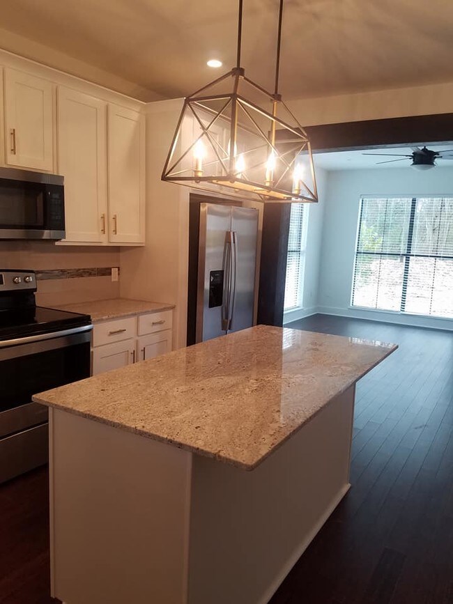 Foto del edificio - 3535 Knight Ln