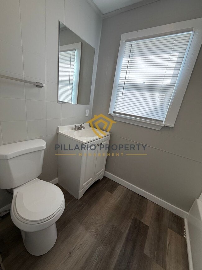 Foto del edificio - Near Anderson University 2 Bedroom on Corner Lot with Garage, Available NOW!