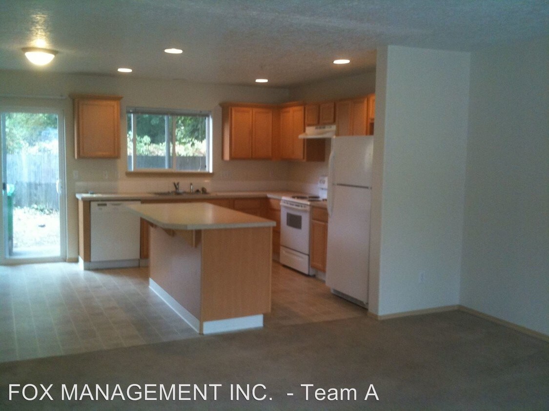 Primary Photo - 7763 SE 72nd Ave