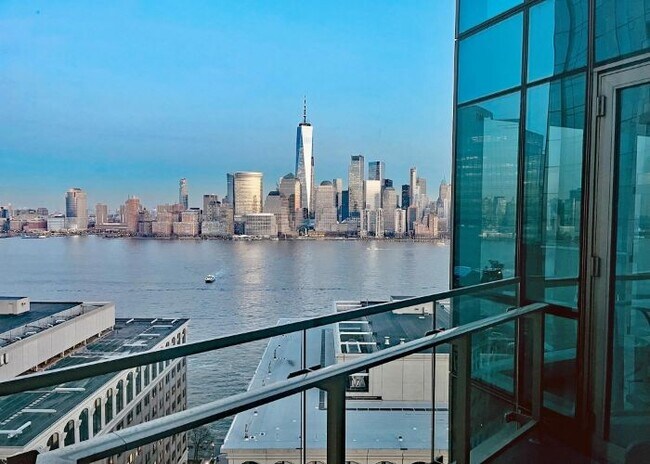 Foto del edificio - 77 Hudson St