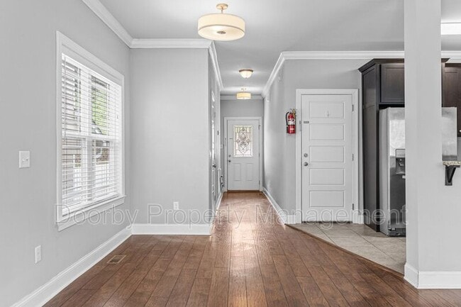 Photo - 717 Ladd Ave Townhome