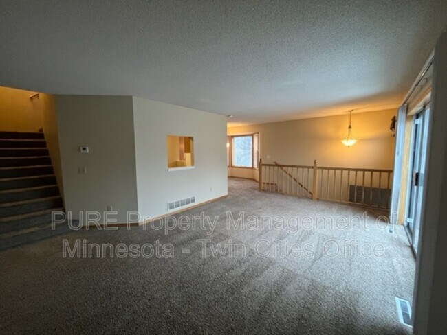 Building Photo - 14363 Estates Ave