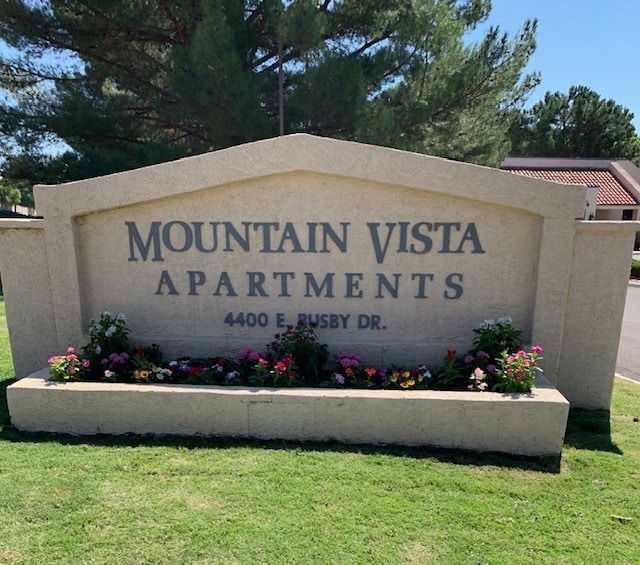 Entry Sign - Mountain Vista