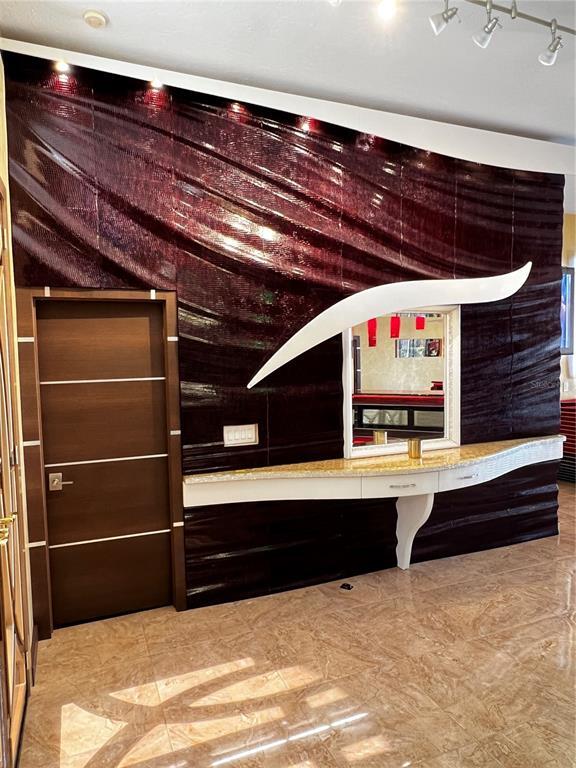 Foto del edificio - 8993 Huntington Pointe Dr