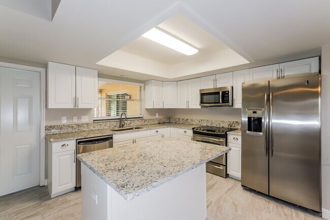 Foto del edificio - 506 Mahogany Dr