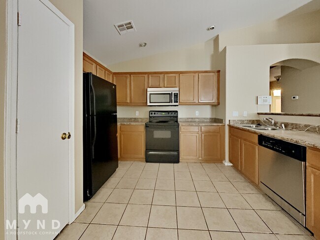 Foto del edificio - 24484 N Shelton Way