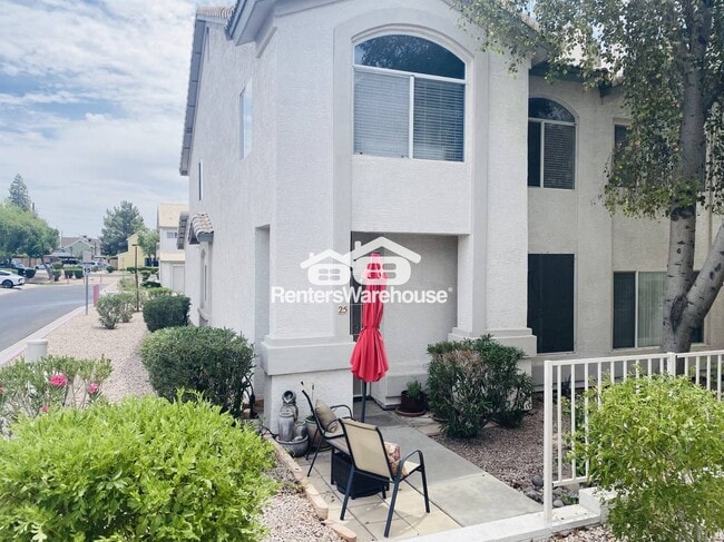Building Photo - 4805 E Kachina Trail