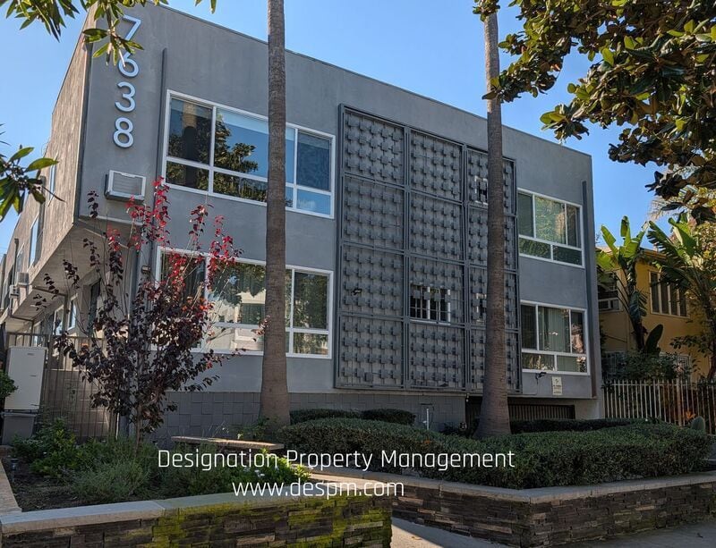 Foto principal - 7638 Hampton Ave