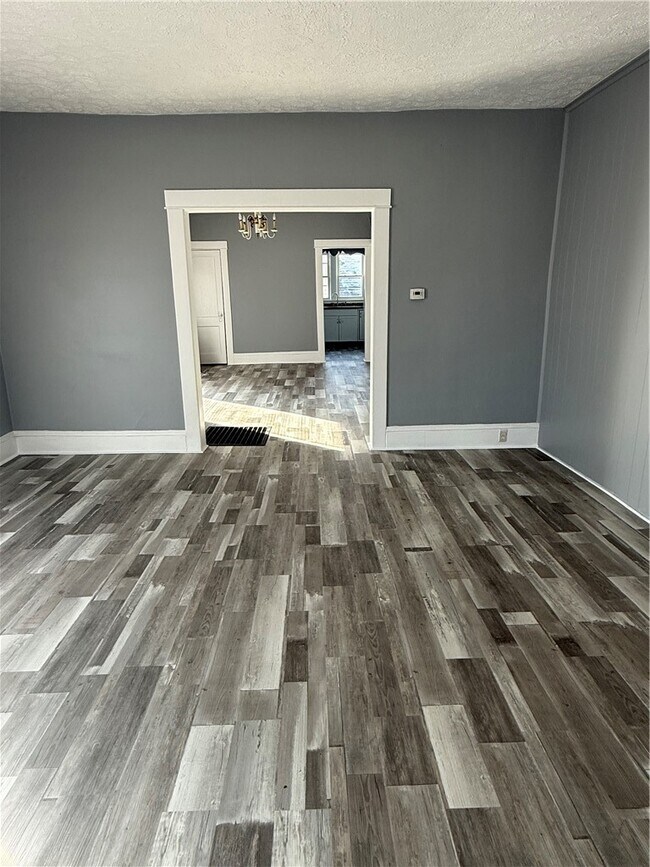 Foto del edificio - 247 Princeton Ave