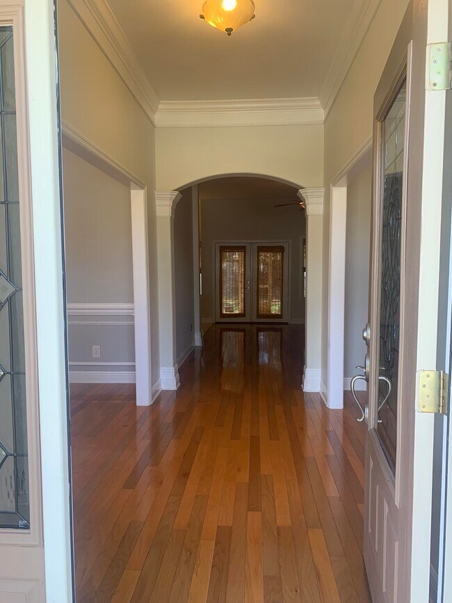 Foto del edificio - 4716 Plantation View Dr