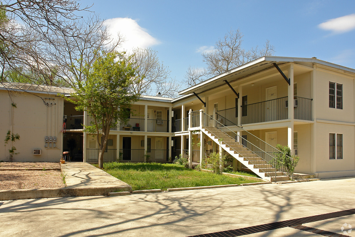 Foto del edificio - The Garden Apartments