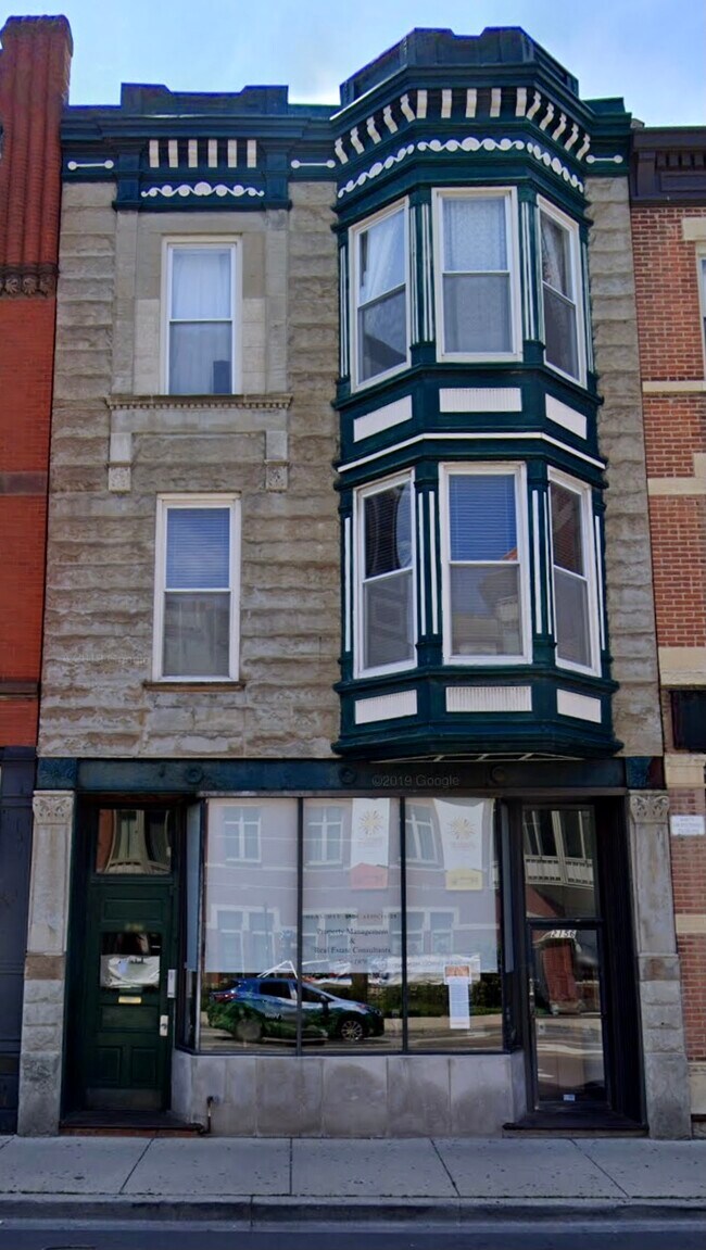 Building Photo - 2156 N Halsted St