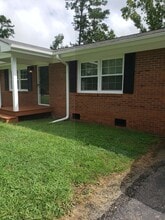 Building Photo - 114 Longwood Ln