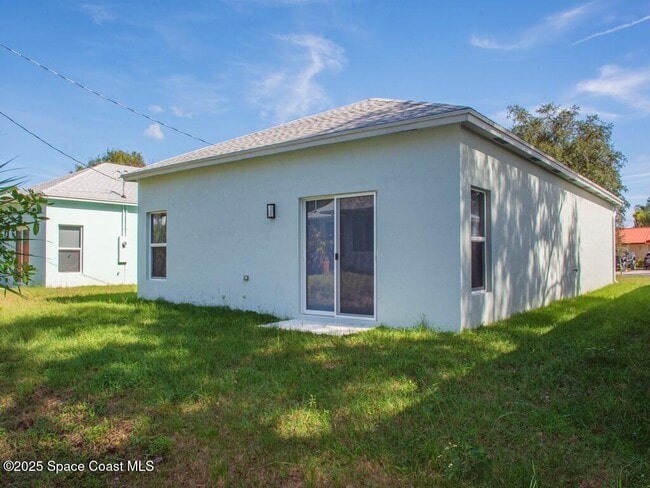 Building Photo - 2465 87th Ave