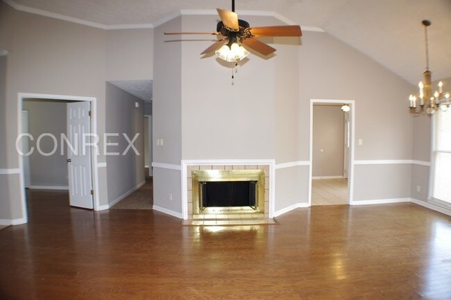 Building Photo - Welcome to Woodmere