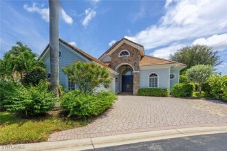 Building Photo - 8500 Mallards Point