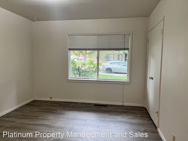 Building Photo - 2 br, 1 bath House - 1263 Montana St