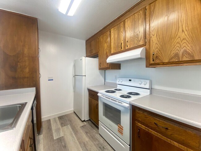 Foto del edificio - Spacious 1-bedroom home in Fremont! - Grim...