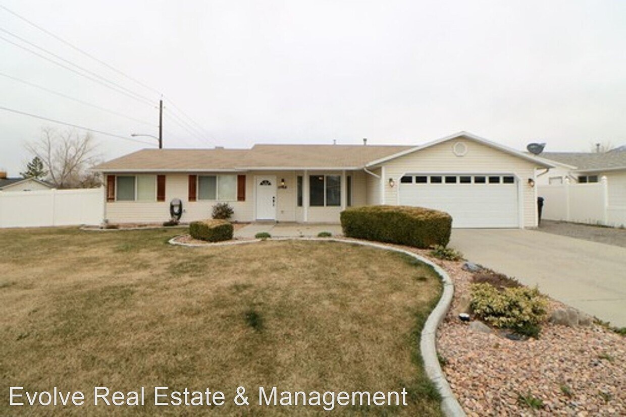 Primary Photo - 3 br, 2 bath House - 2968 W 820 N