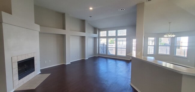Building Photo - 132 Brookshore Dr