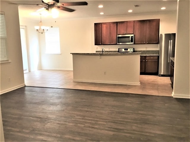 Building Photo - 760 Rembrandt Ave