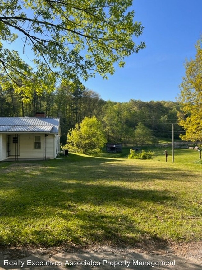 Building Photo - 2 br, 1 bath House - 214 Foust Hollow Rd