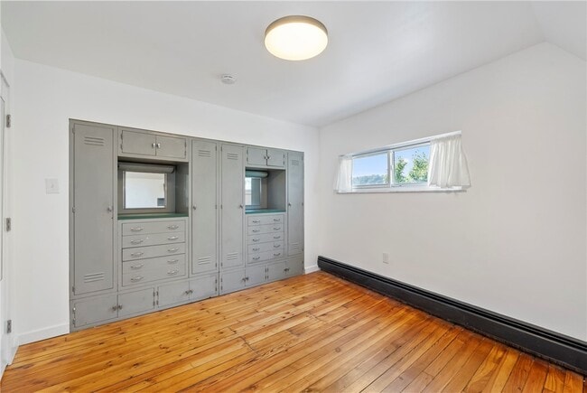 Building Photo - 6026 Sawyer St