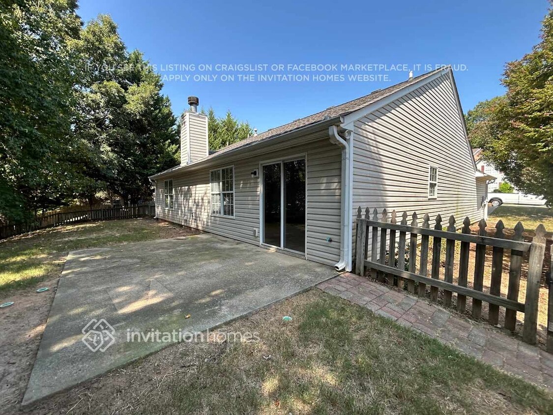 Foto del edificio - 1570 Heatherton Rd