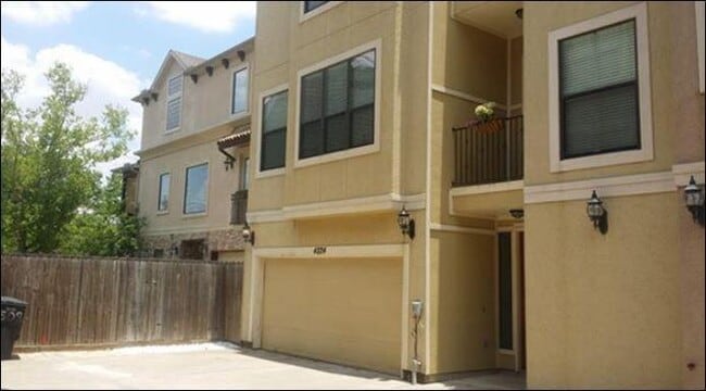 Building Photo - 4224 Koehler St