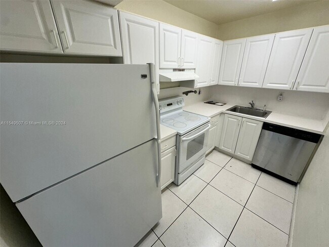 Building Photo - 17530 NW 68th Ave