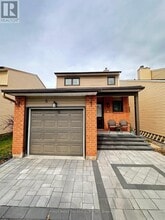 Building Photo - 5 Fulham Ct