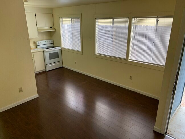 Foto del edificio - 2103 3rd St