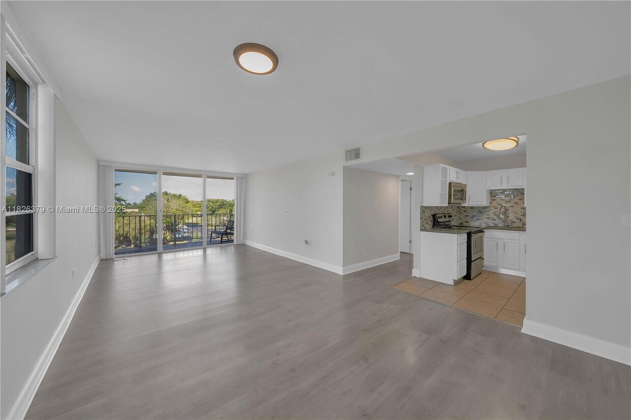 Foto principal - 13120 SW 92nd Ave