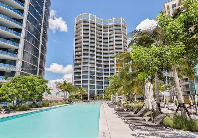 Foto del edificio - 2831 S Bayshore Dr