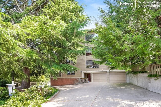 Foto del edificio - 1914 13th Ave W