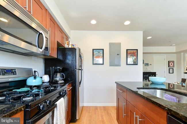 Building Photo - 1310 K St SE