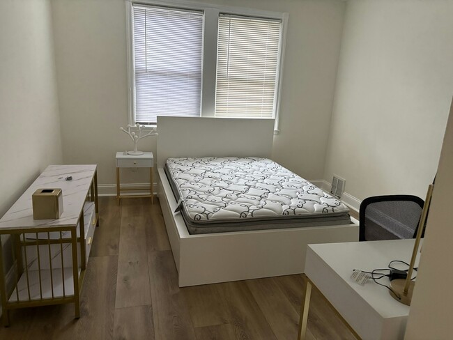 Foto del edificio - 1543 Northwick Rd