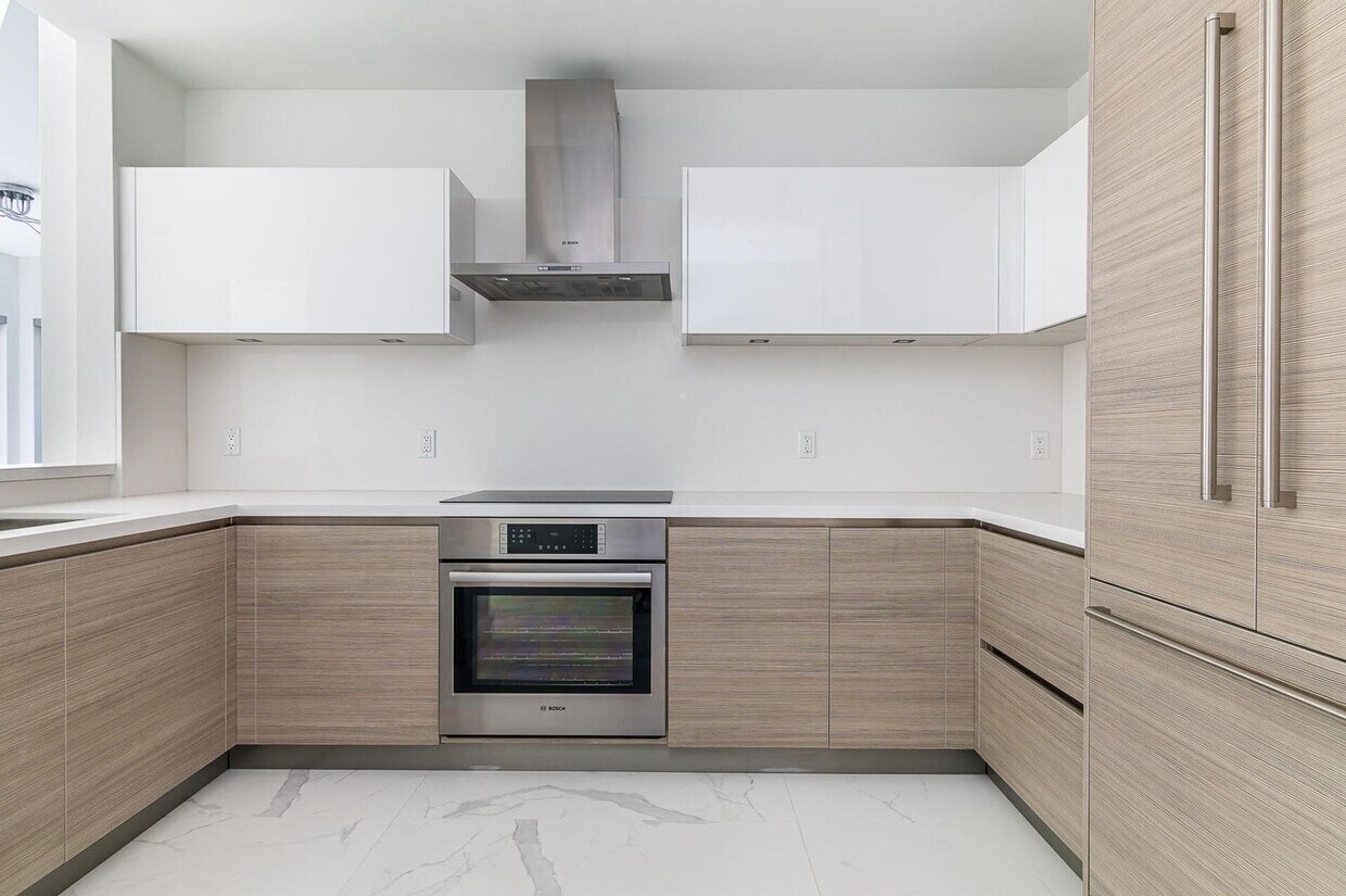 Foto principal - 155 E Boca Raton Rd